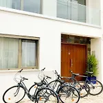 Guest house Baleal Surf Ranch *