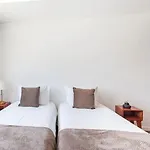 Baleal Surf Ranch Guest house