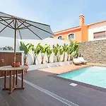 Baleal Surf Ranch Guest house